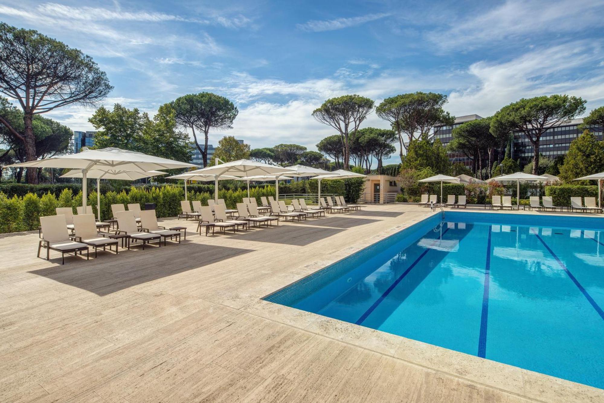 Holiday Inn Rome - Eur Parco Dei Medici By Ihg Roma Exterior foto