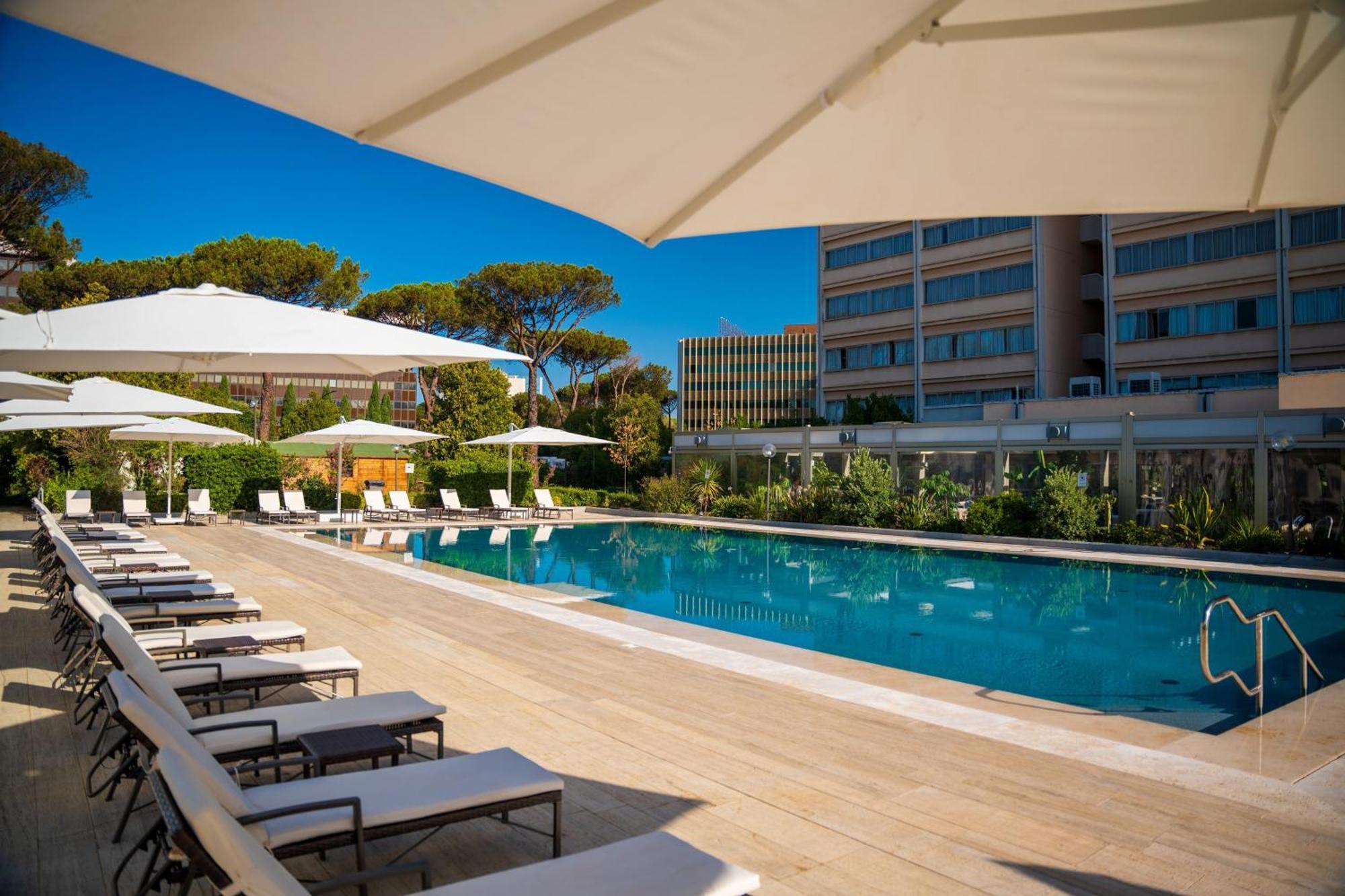 Holiday Inn Rome - Eur Parco Dei Medici By Ihg Roma Exterior foto